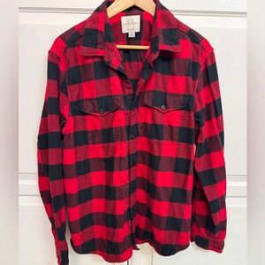 American Eagle Outfitters Red and Black Checkered Shirt size L. Cabincore
